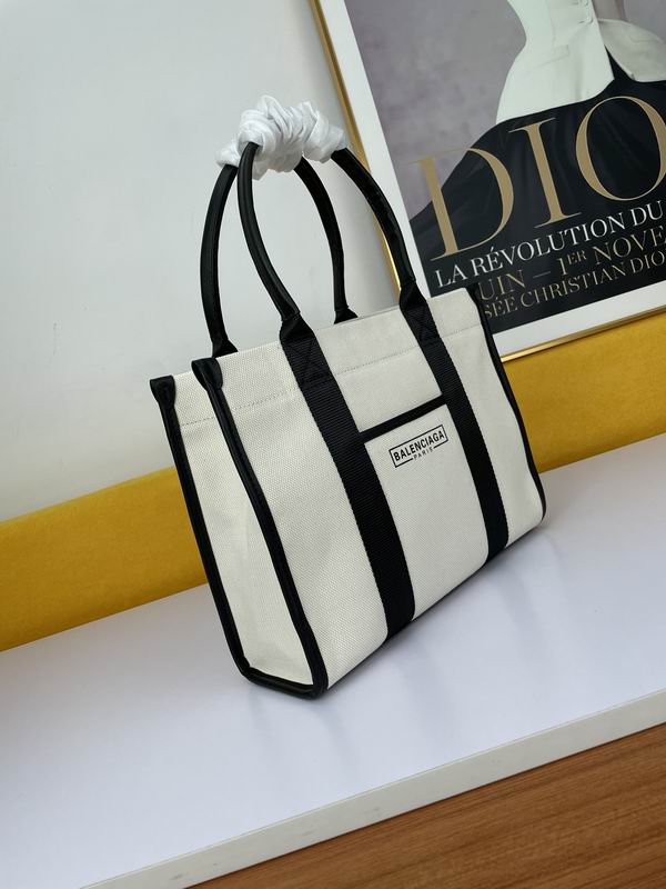Balenciaga926 32x25x8cm ww1 (2)
