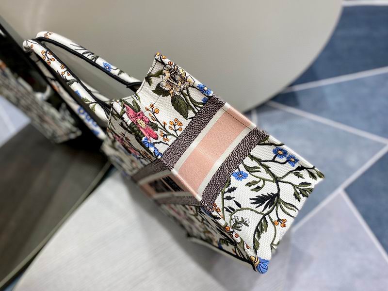 Book Toe 36x28x16cm sz10 (4)