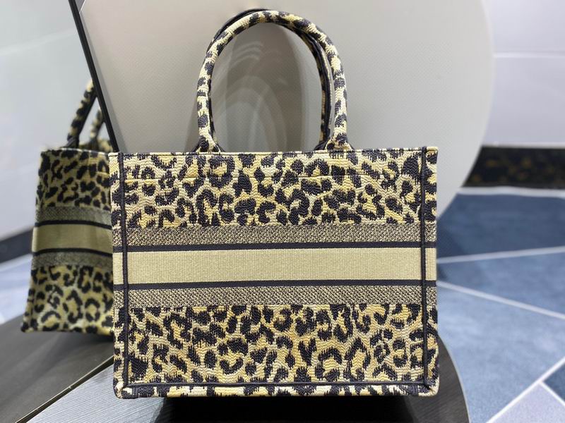 Book Toe 36x28x16cm sz11 (2)