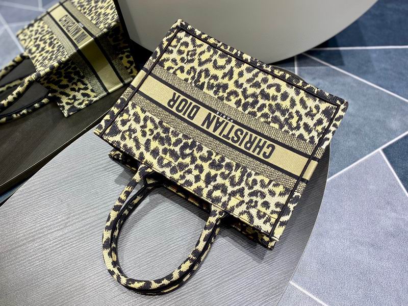 Book Toe 36x28x16cm sz11 (7)