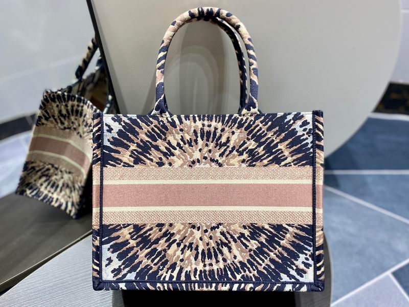 Book Toe 36x28x16cm sz12 (2)