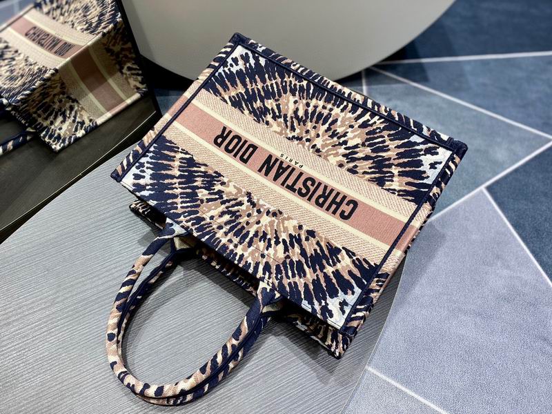 Book Toe 36x28x16cm sz12 (6)