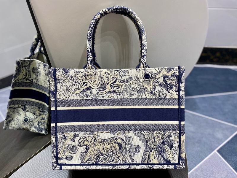 Book Toe 36x28x16cm sz4 (2)