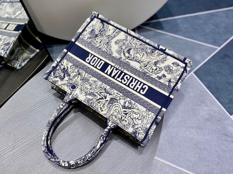 Book Toe 36x28x16cm sz4 (6)