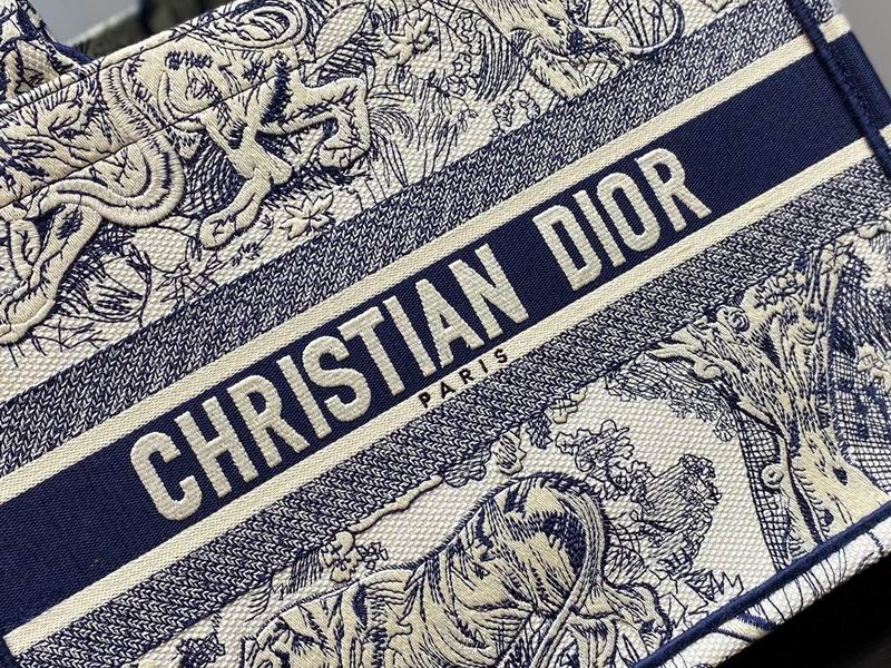 Book Toe 36x28x16cm sz4 (7)