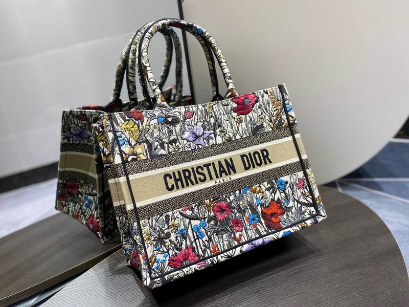 Book Toe 36x28x16cm sz7 (3)