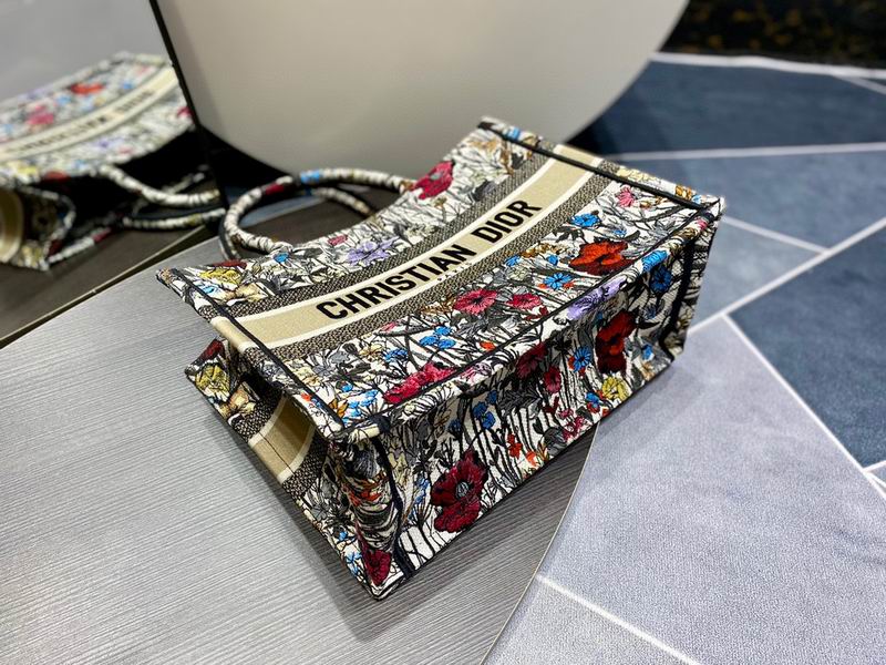 Book Toe 36x28x16cm sz7 (5)