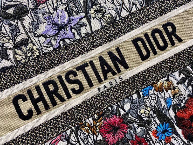 Book Toe 36x28x16cm sz7 (9)