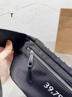 Burberry 腰包30x16cm CN (8)