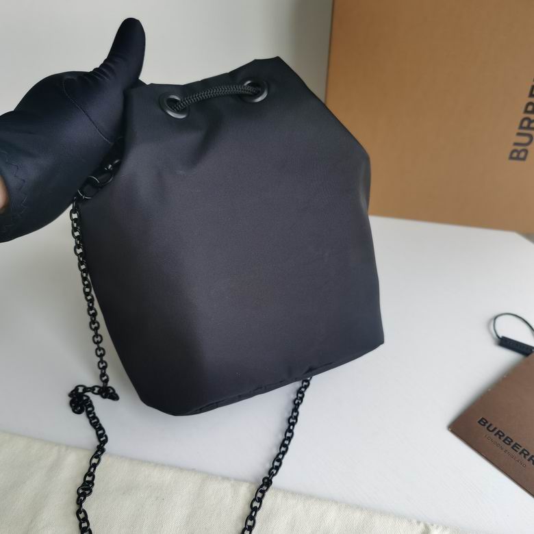 Burberry 16x20x10cm HQ 2 (3)