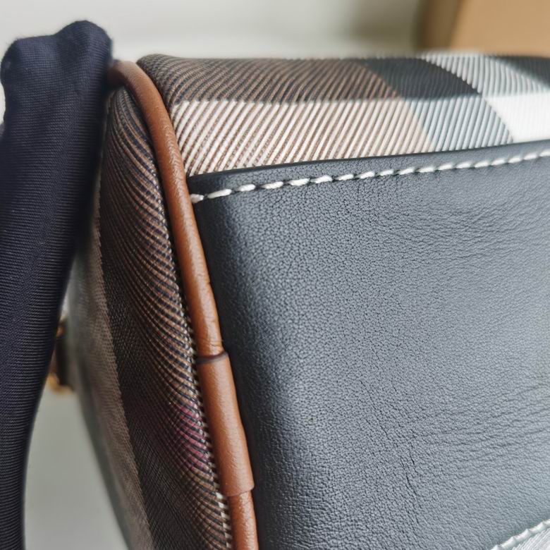 Burberry 18.5x11x12cm HQ (3)