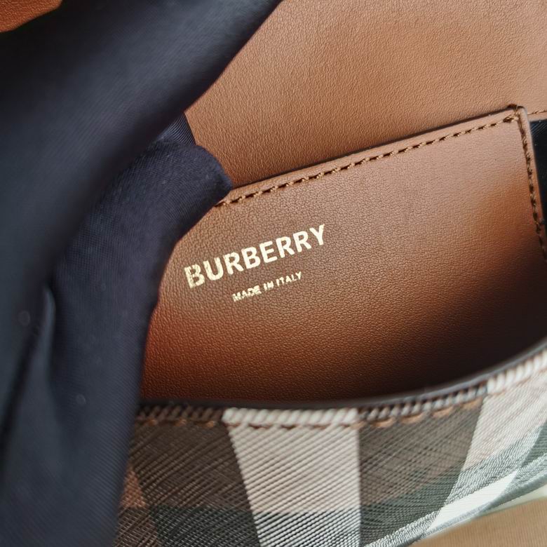 Burberry 18.5x8x12.5cm HQ (8)