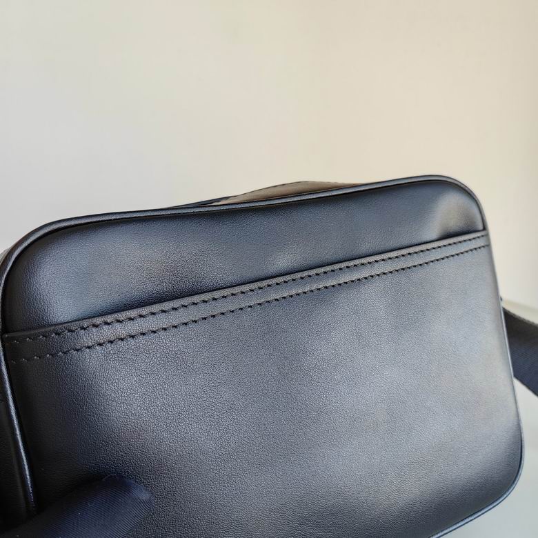 Burberry 22.5x8x14.5cm HQ (4)