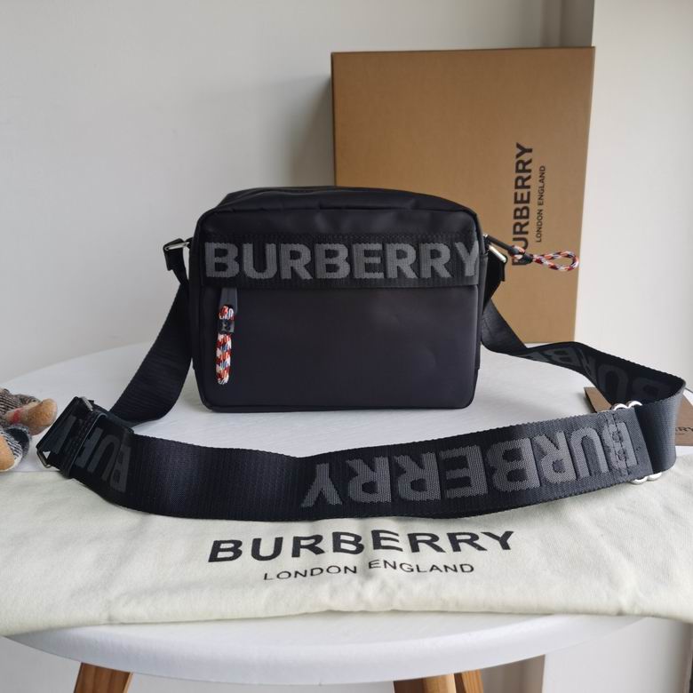 Burberry 22x11x16.5cm HQ (1)