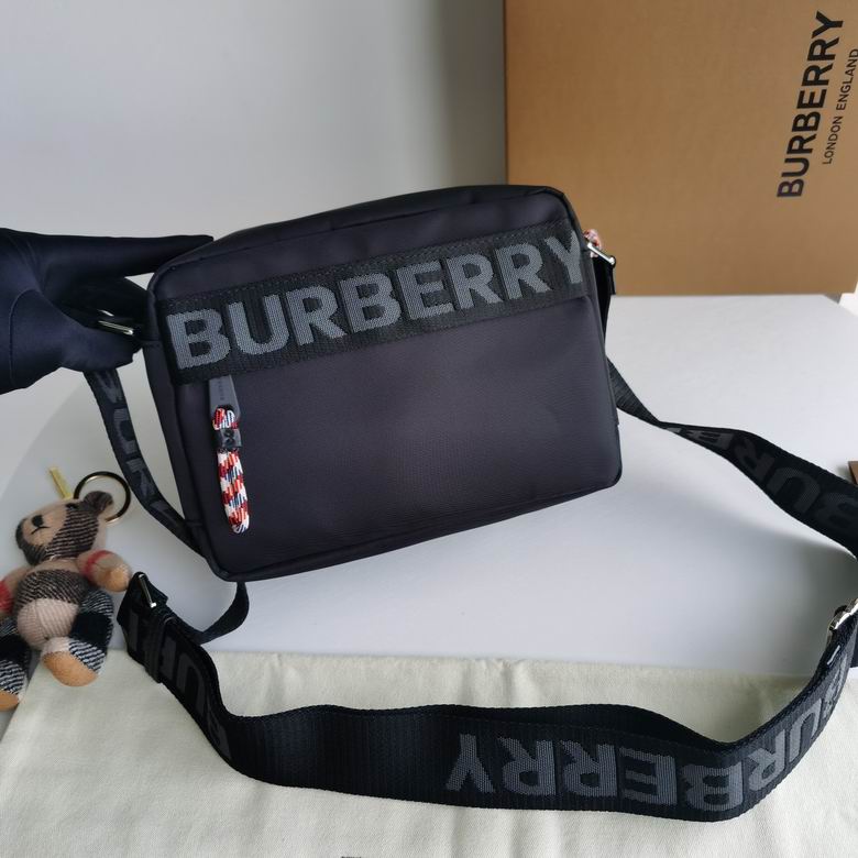 Burberry 22x11x16.5cm HQ (2)