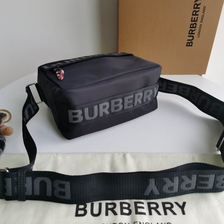 Burberry 22x11x16.5cm HQ (3)