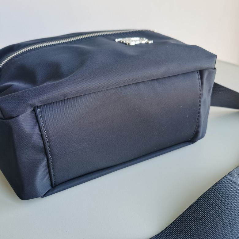 Burberry 22x11x17cm HQ 2 (4)