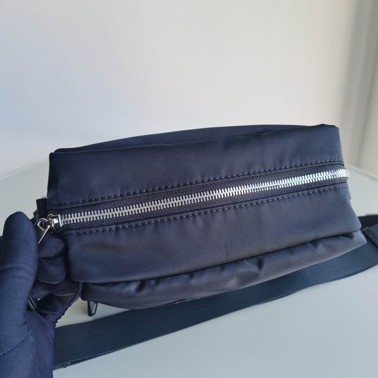 Burberry 22x11x17cm HQ 2 (5)