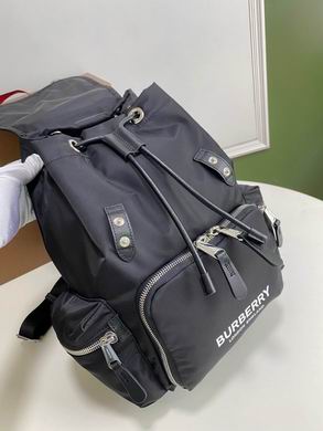 Burberry 22x14x33cm YG (6)