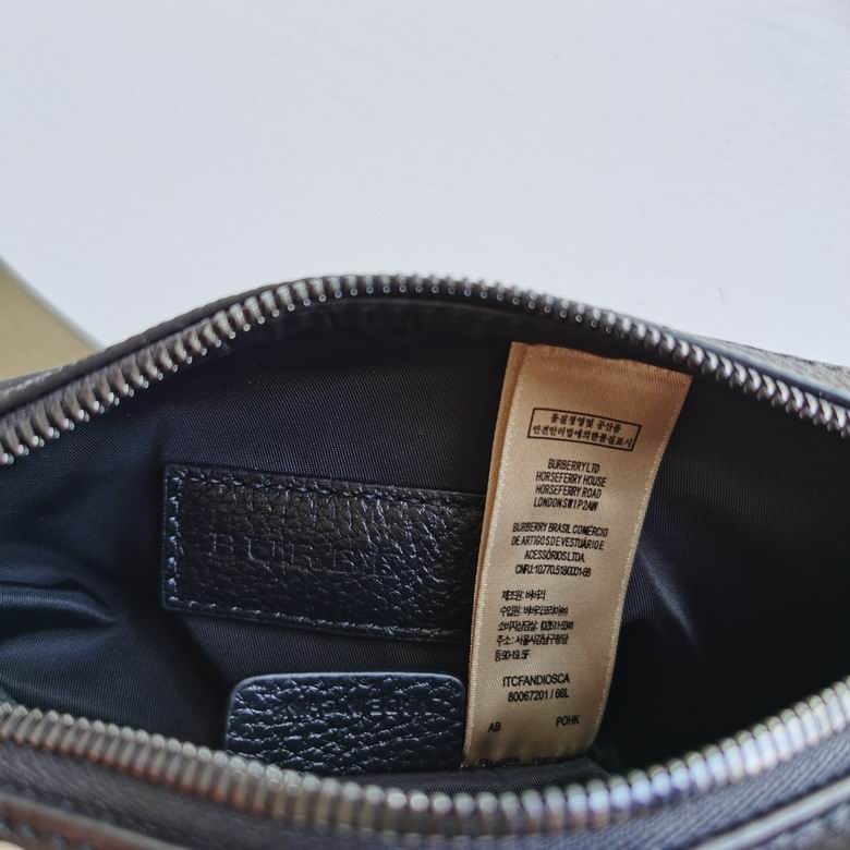 Burberry 23x6x27cm HQ (8)