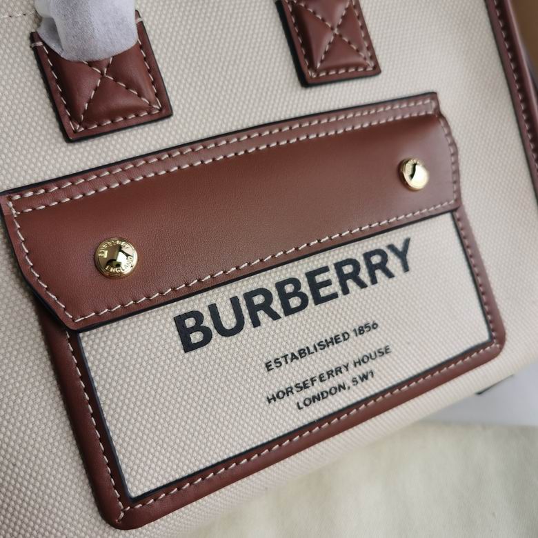Burberry 23x8x19cm HQ 1 (6)