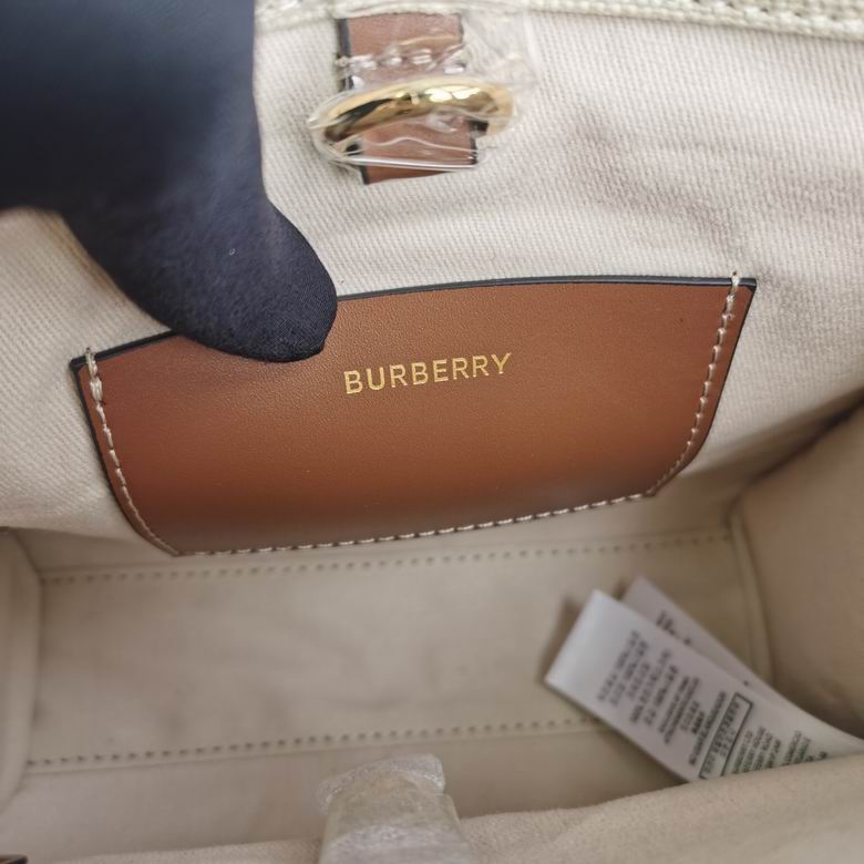Burberry 23x8x19cm HQ 1 (8)