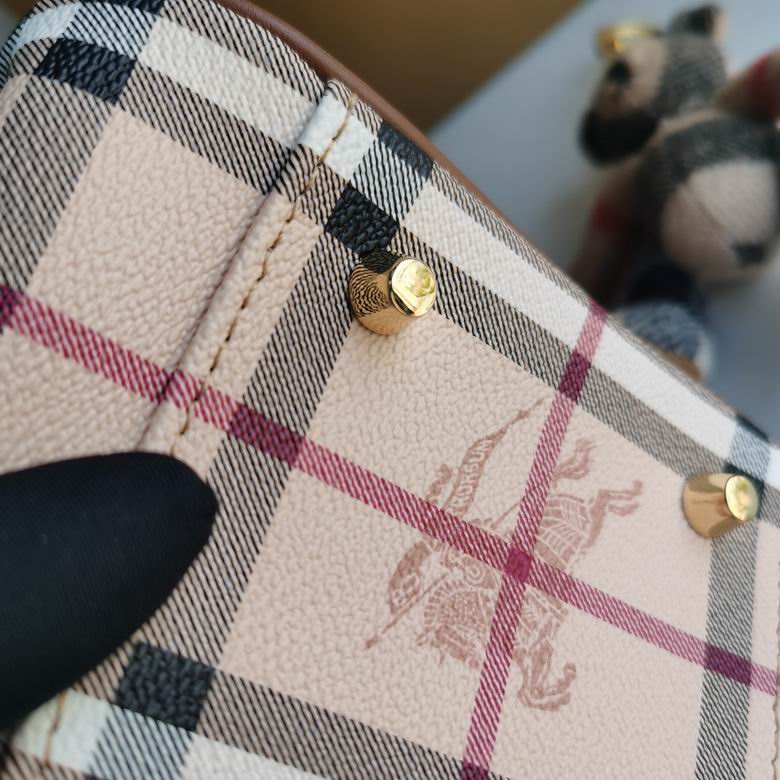 Burberry 26.5x27x15.5cm HQ 1 (6)