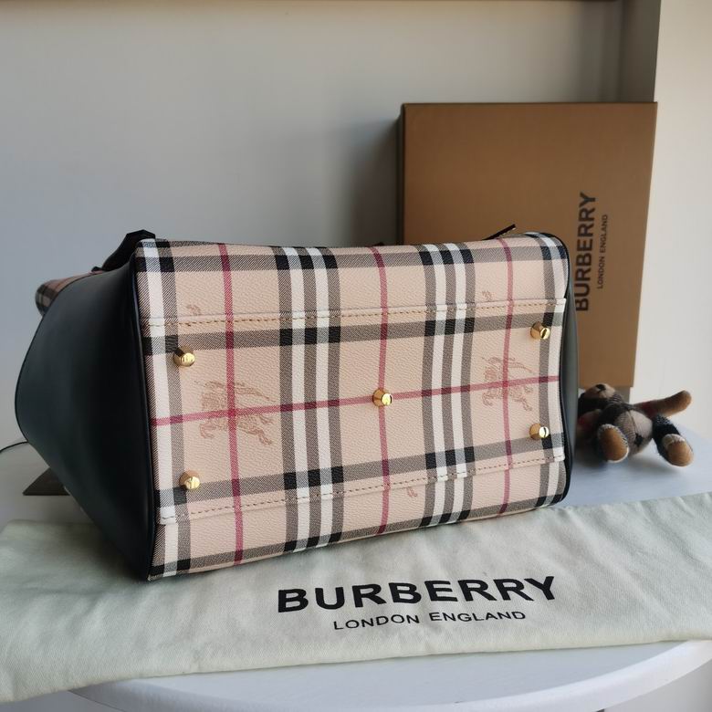 Burberry 26.5x27x15.5cm HQ 2 (2)