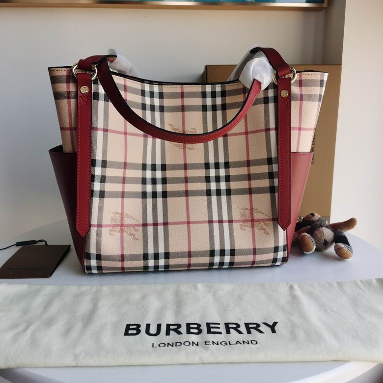 Burberry 26.5x27x15.5cm HQ 3 (1)