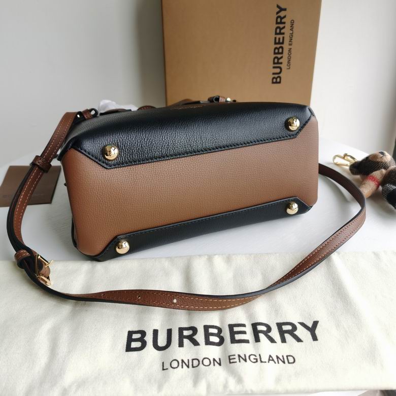 Burberry 26x12x19cm HQ 1 (3)