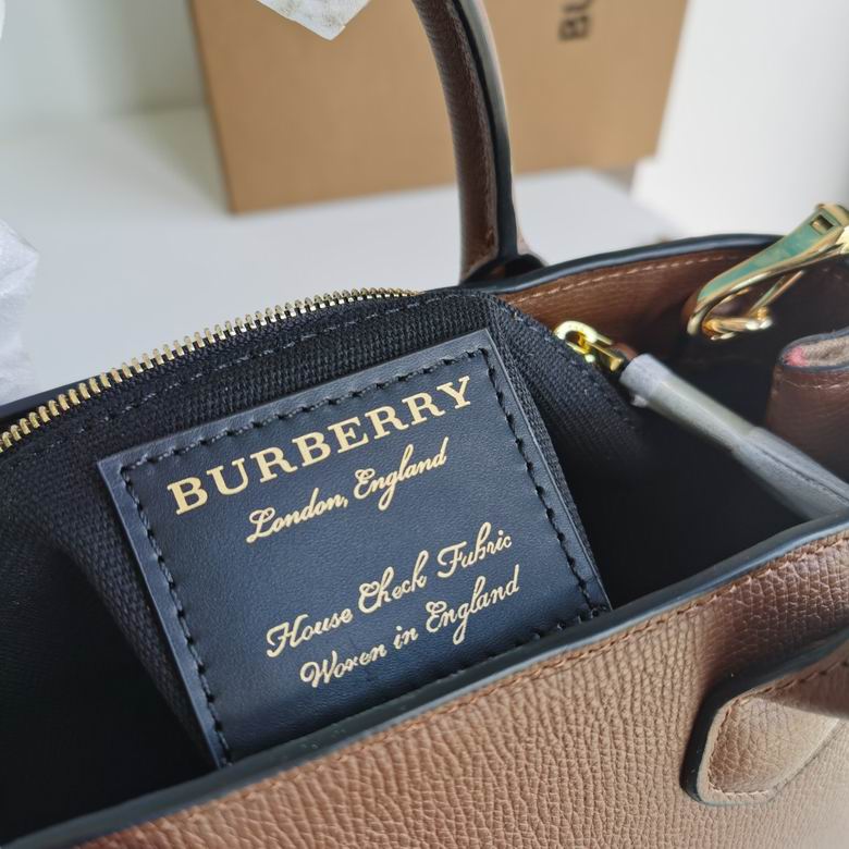 Burberry 26x12x19cm HQ 2 (8)