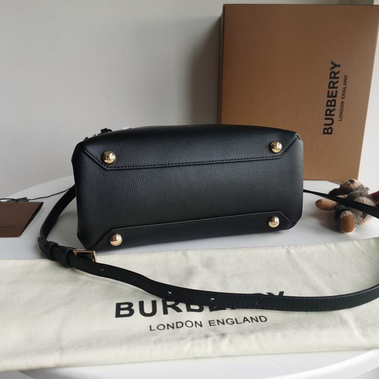 Burberry 26x12x19cm HQ 3 (4)