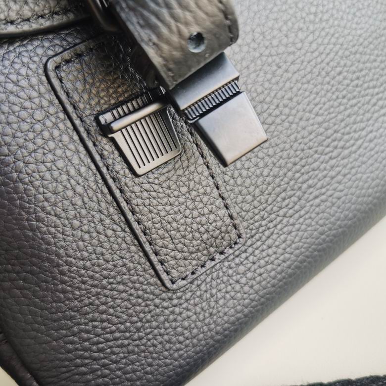 Burberry 27x12x25cm HQ (7)