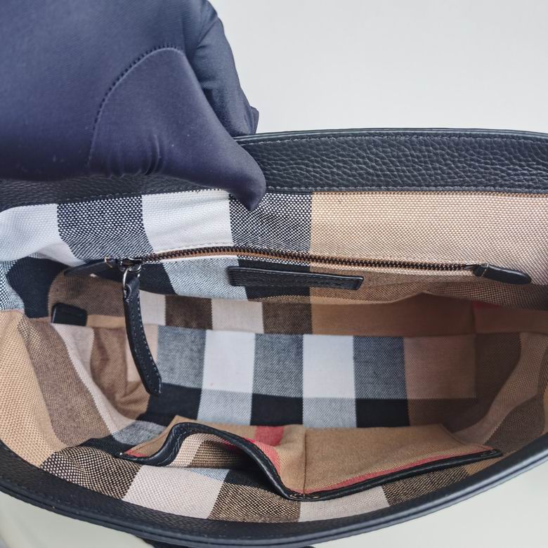 Burberry 27x12x25cm HQ (9)