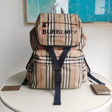 Burberry 27x14x41cm HQ 1 (1)