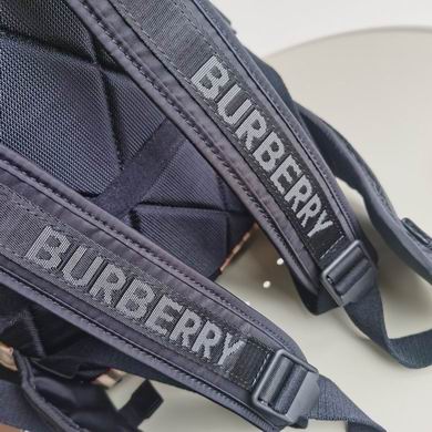 Burberry 27x14x41cm HQ 2 (4)