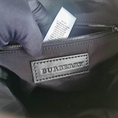 Burberry 27x14x41cm HQ 2 (8)