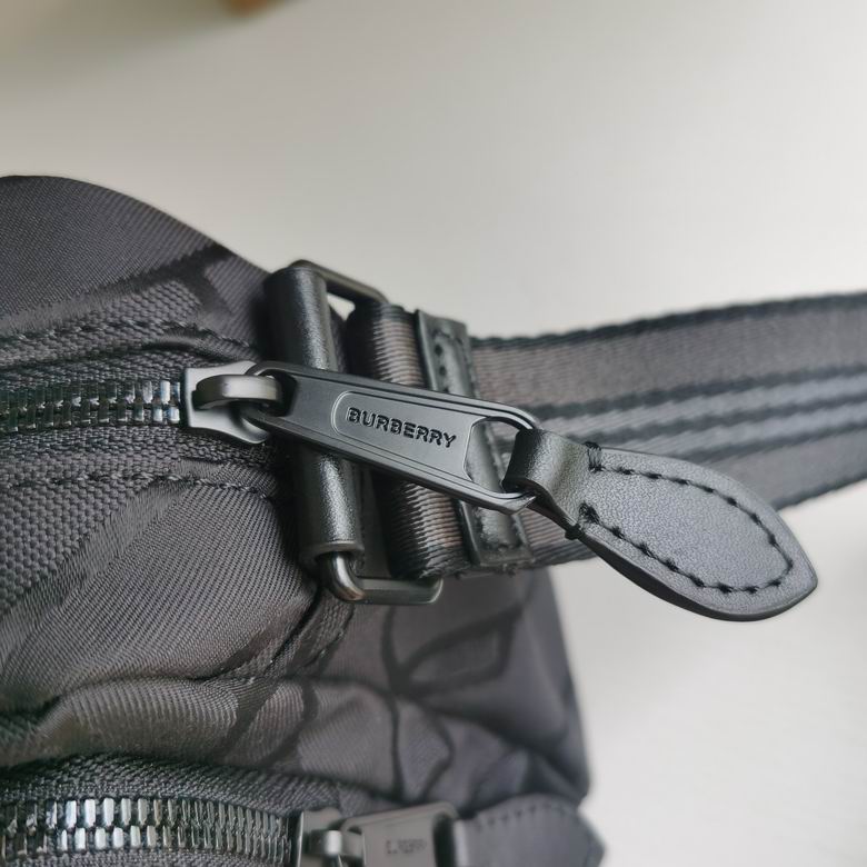 Burberry 28x15x9cm HQ (5)