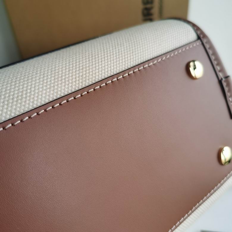 Burberry 29.5x12x31cm HQ (5)