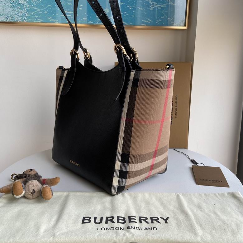 Burberry 29.5x25.5x13cm HQ 3 (3)