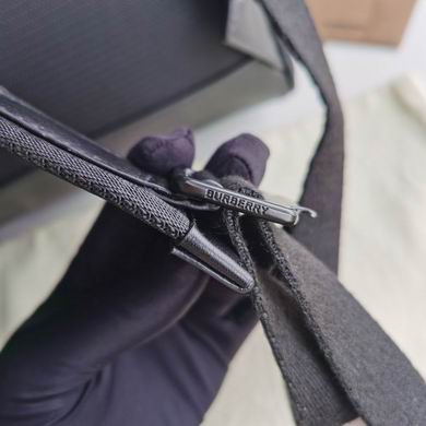 Burberry 30.5x14.5x42.5cm HQ1 (7)