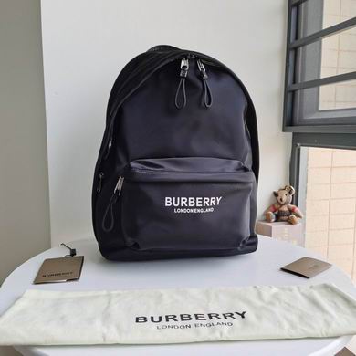 Burberry 30x14x42cm YG (1)