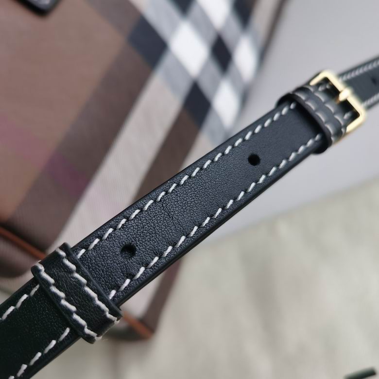 Burberry 30x15x21cm HQ (7)