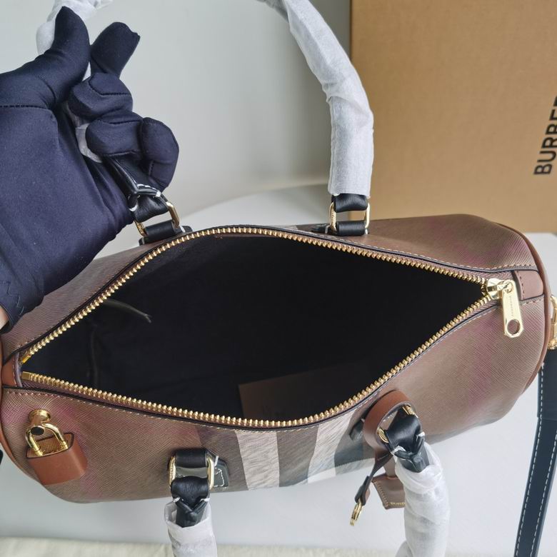 Burberry 30x15x21cm HQ (9)