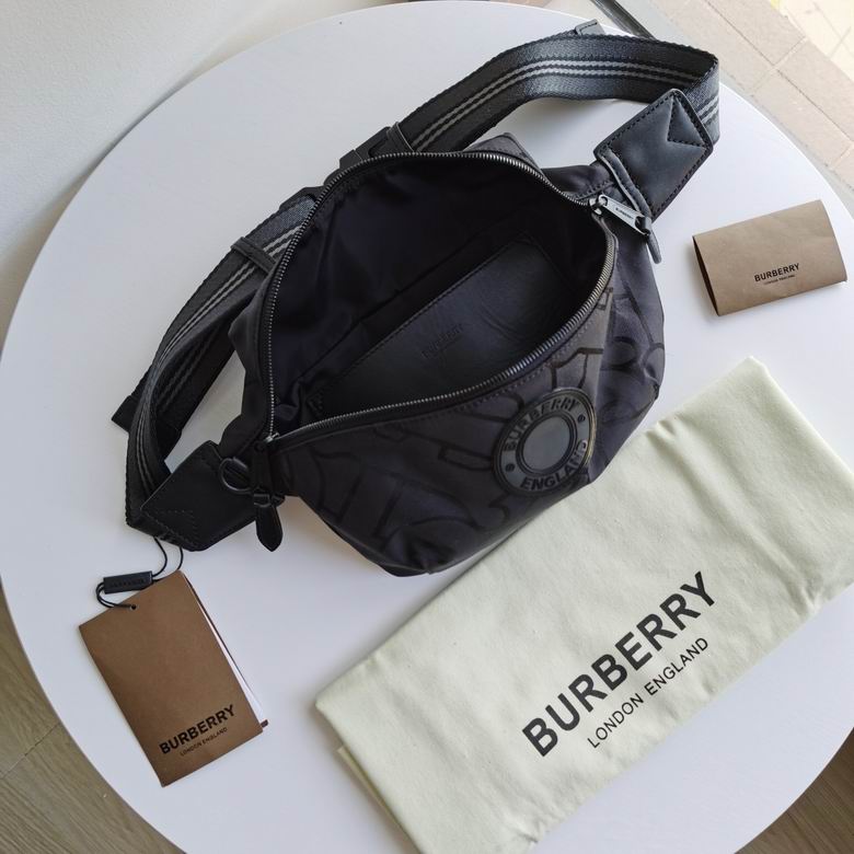 Burberry 31x7.5x16cm HQ (9)