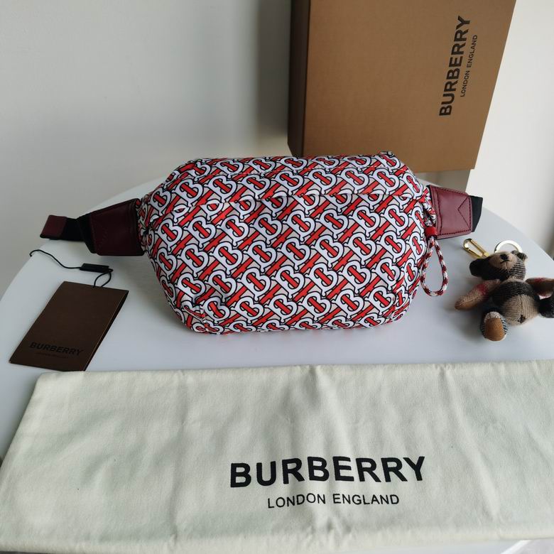 Burberry 31x7.5x16cm HQ 2 (1)