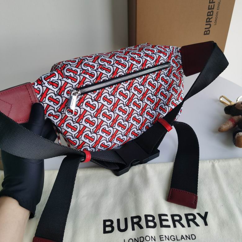 Burberry 31x7.5x16cm HQ 2 (3)