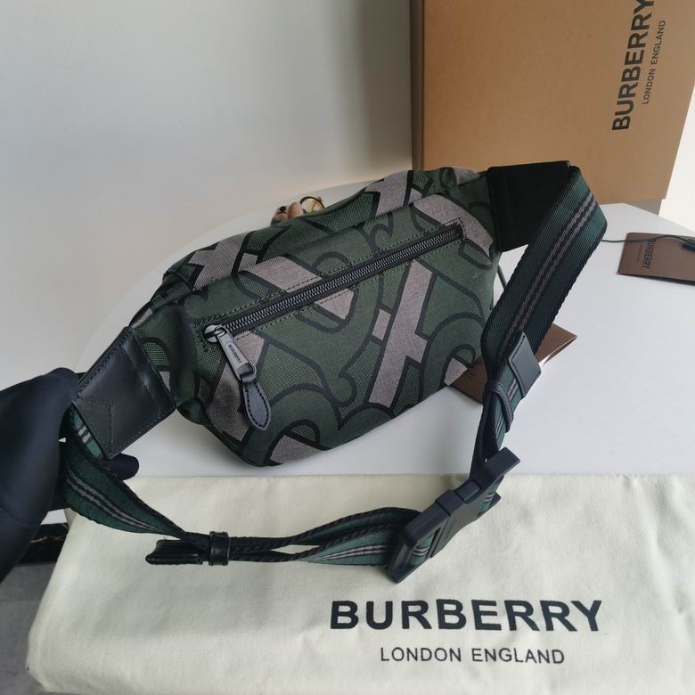 Burberry 31x7.5x16cm HQ 2 (3)
