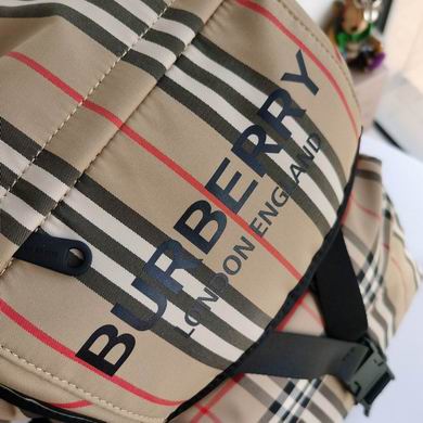 Burberry 34x17x40cm HQ 1 (5)