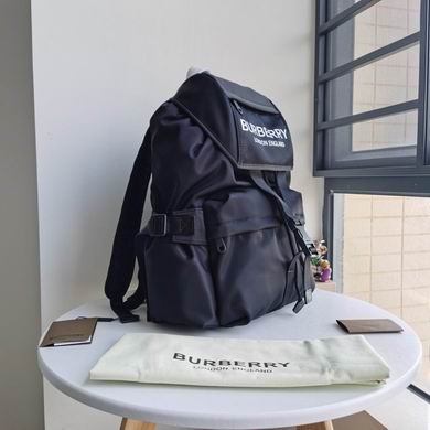 Burberry 34x17x40cm HQ 2 (2)